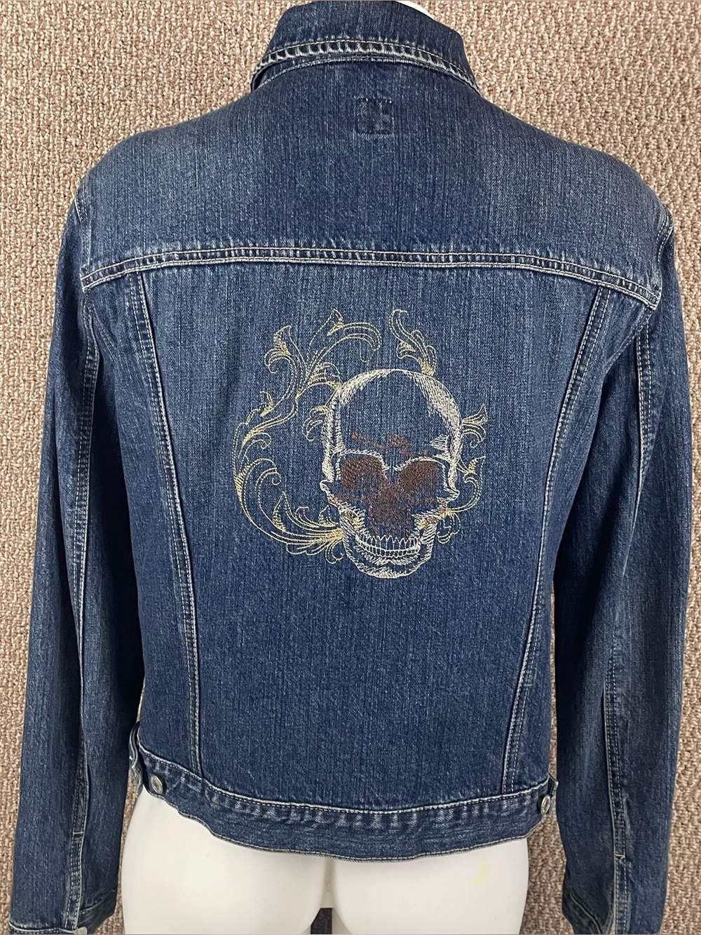 GAP Vintage Y2K Denim Trucker Jacket Women’s Large Embroidered Skull Goth R2
